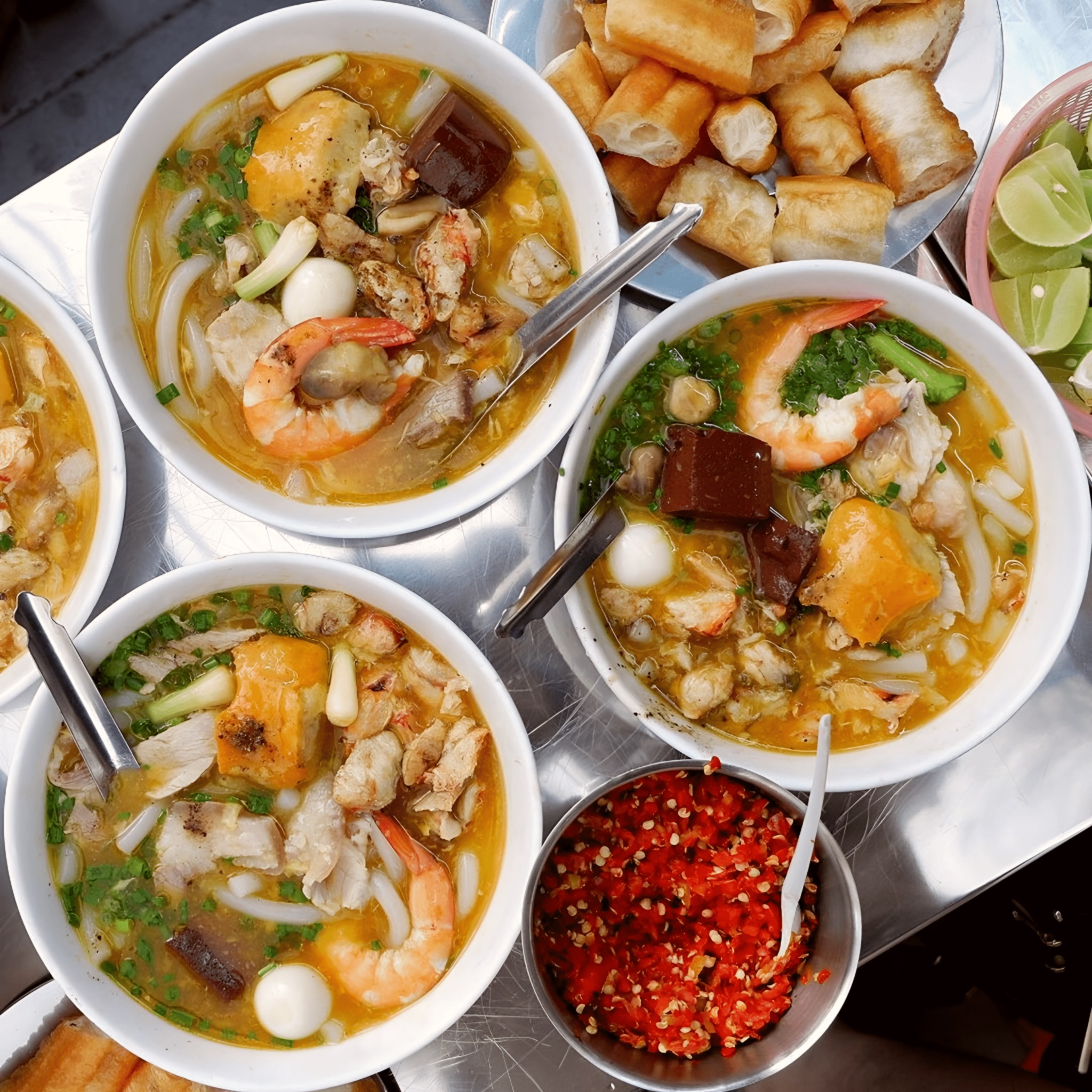 SG18: TASTING UNIQUE FOODS & DRINKS - SAI GON FOOD TOUR