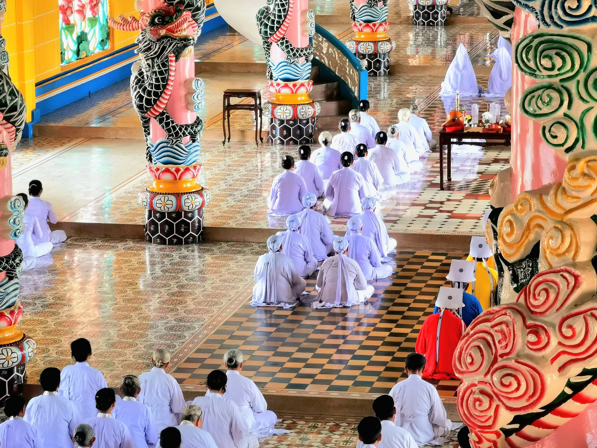 SG06: CAO DAI TEMPLE & CUCHI TUNNEL DAY TOUR
