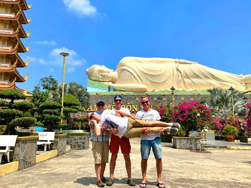 SG12: CUCHI TUNNEL and MEKONG DELTA ONE DAY TOUR