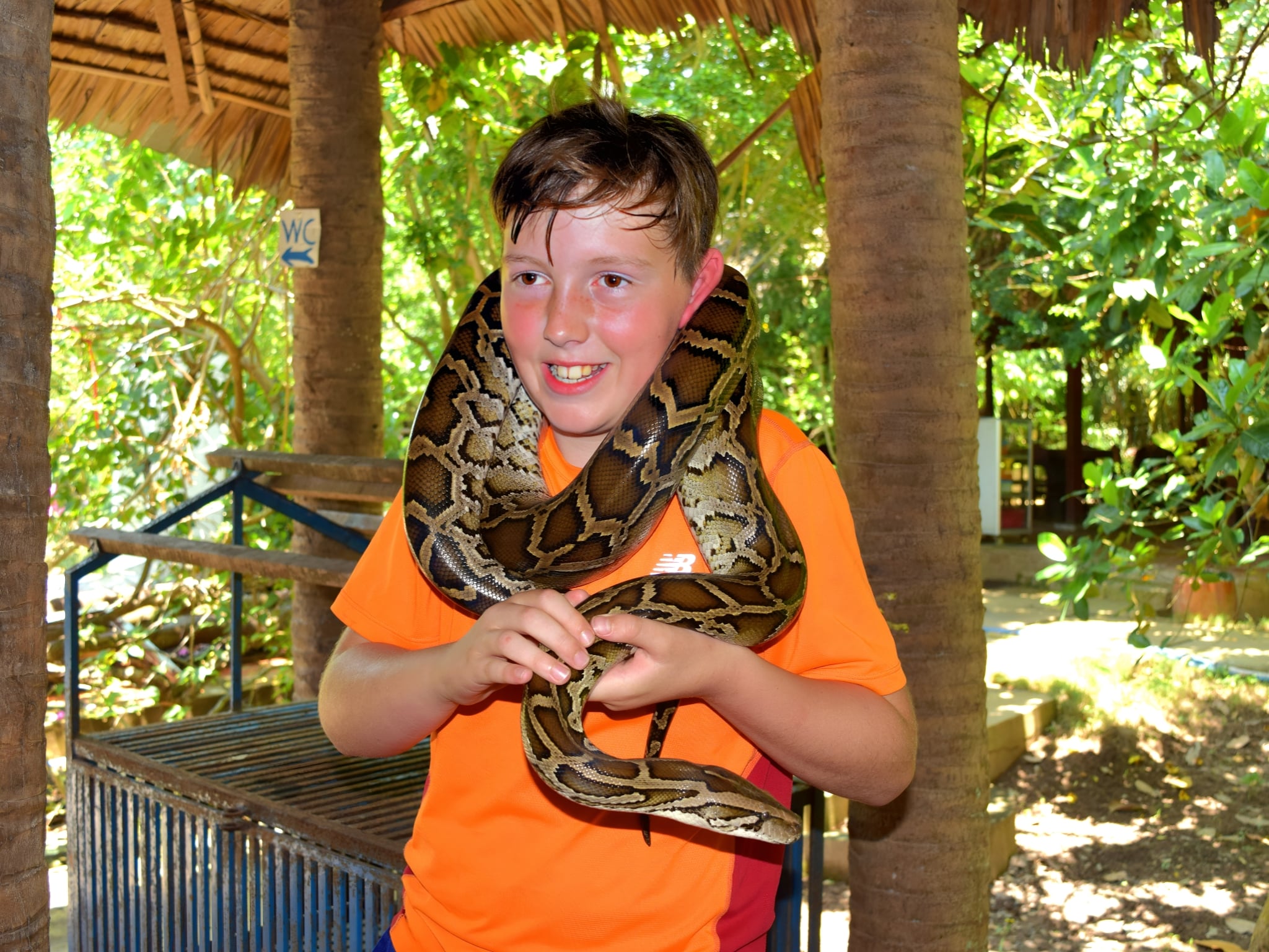 SG12: CUCHI TUNNEL and MEKONG DELTA ONE DAY TOUR