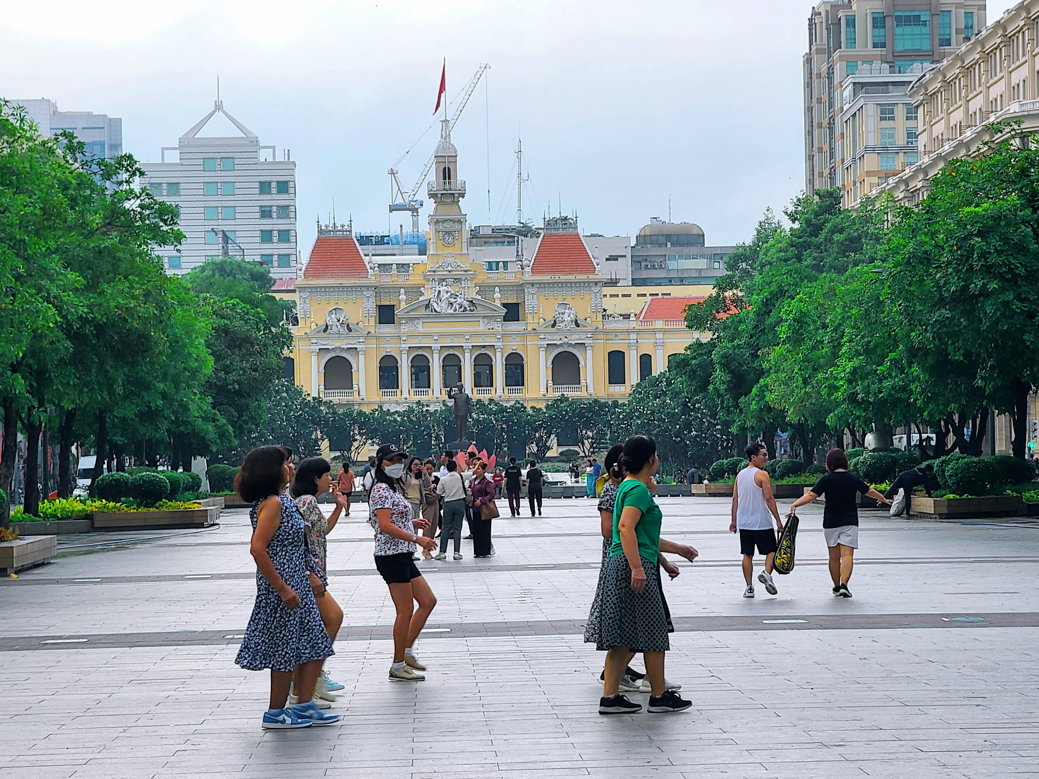 SG22: GOOD MORNING SAIGON HALF DAY CITY TOUR