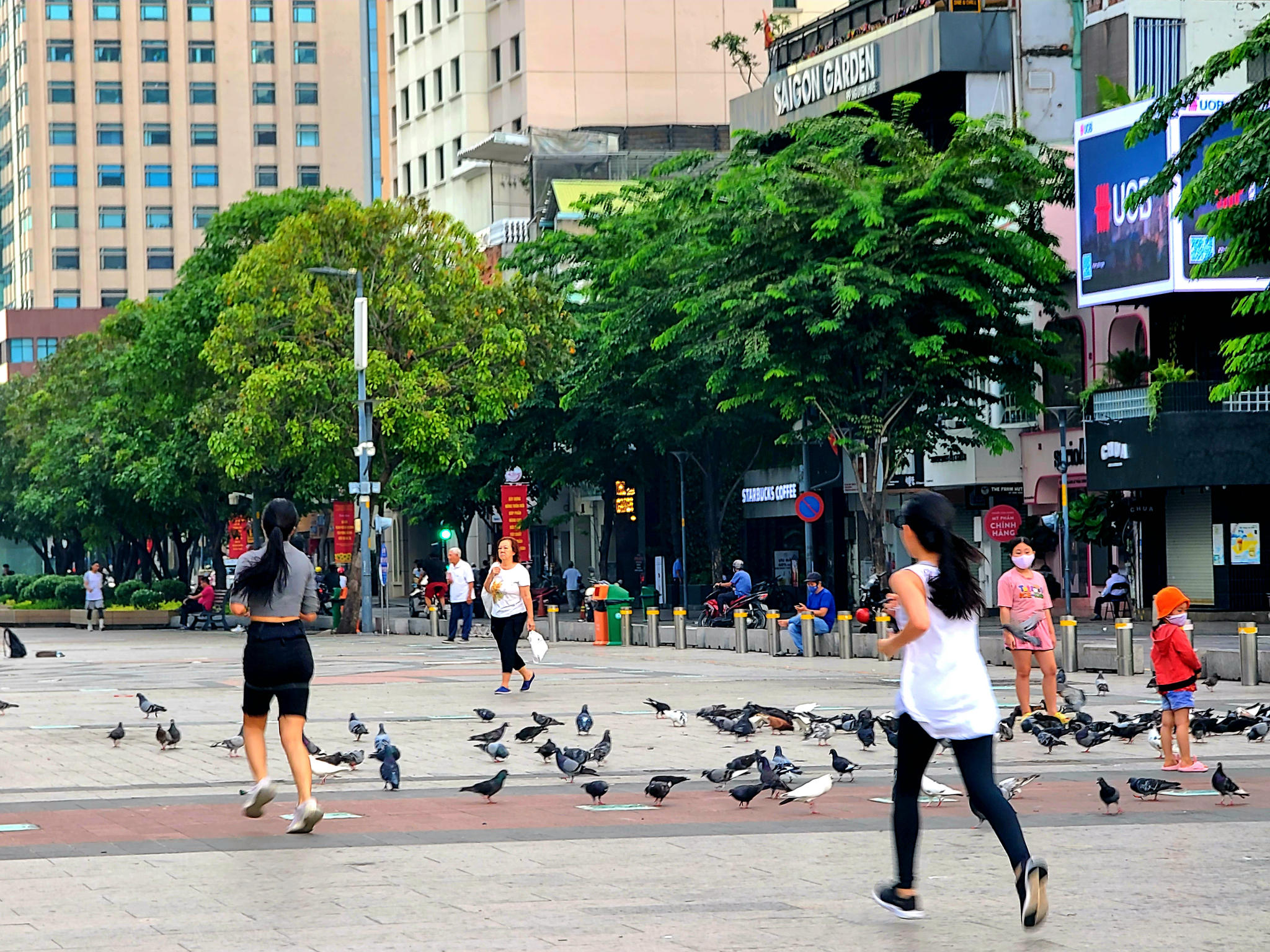 SG22: GOOD MORNING SAIGON HALF DAY CITY TOUR